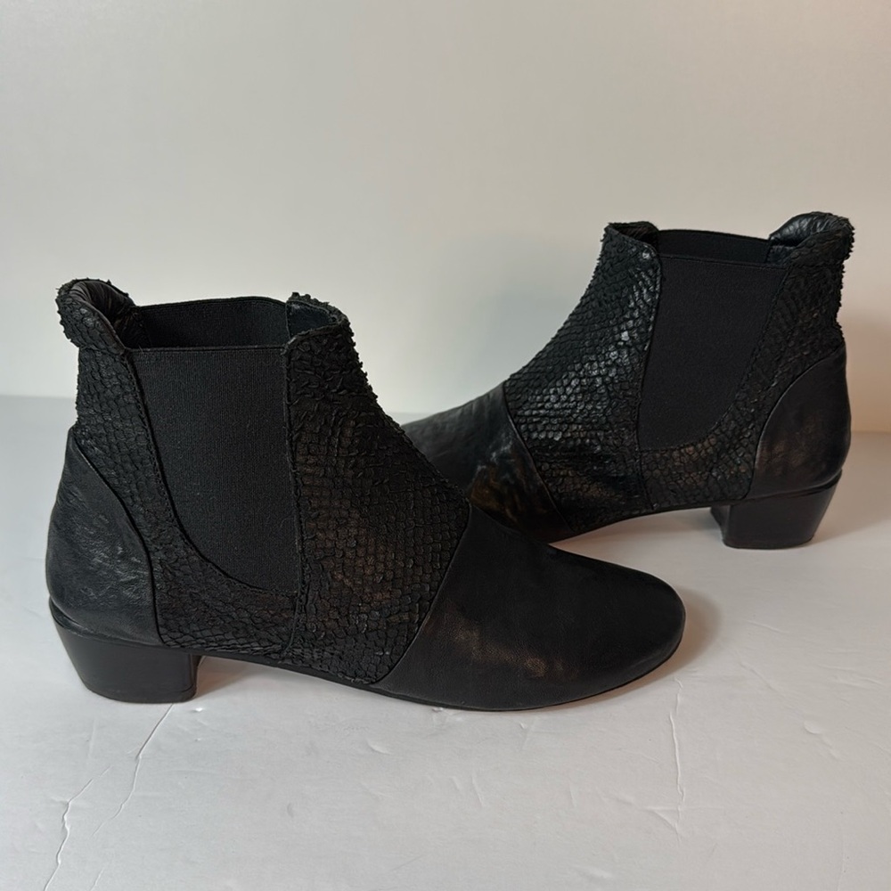 KUDETA Italian Leather Booties size 7